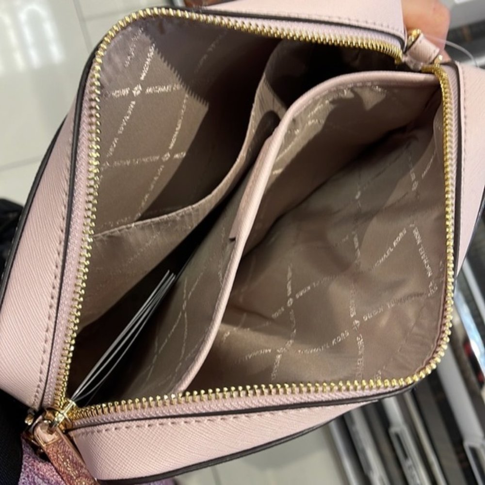 Michael Kors Jet Set Item Large East West Zip Crossbody Leather Powder Blush - Picture 3 of 16